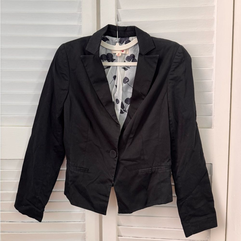 Kenji Chic Black & White / Red Lined Blazer Jacket
